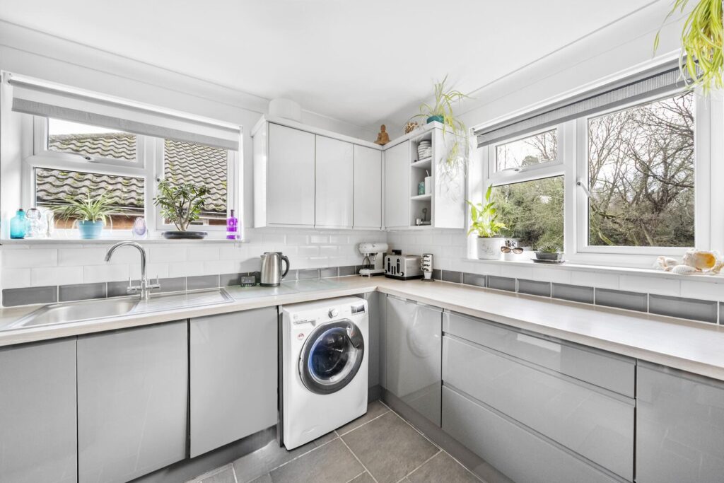 Vernon Crescent, Barnet