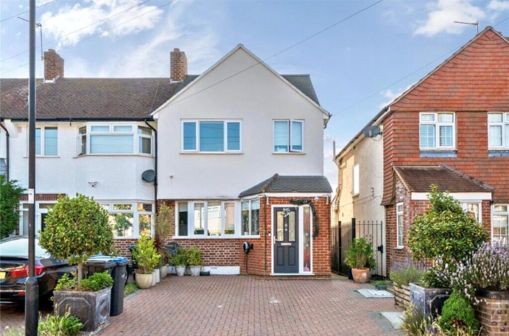 Kenilworth Crescent, Enfield